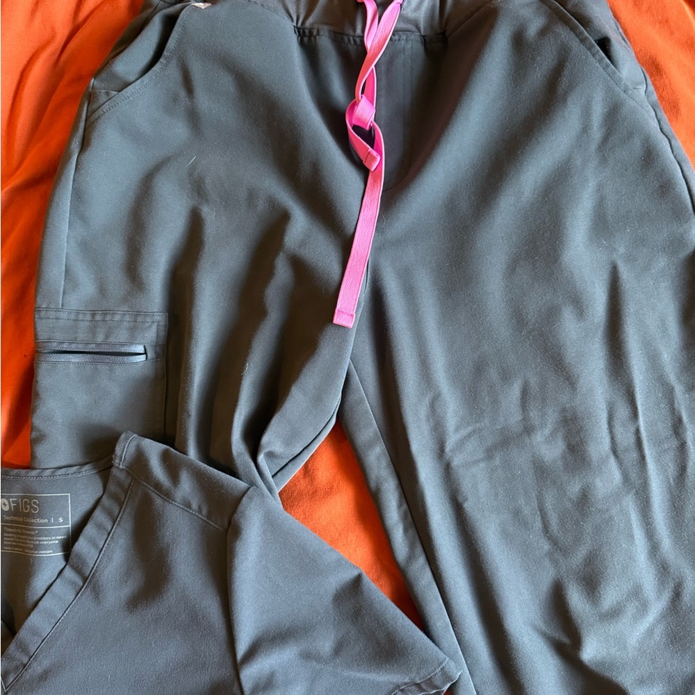 Dark harbor scrub set high waist jogger M/T and S top